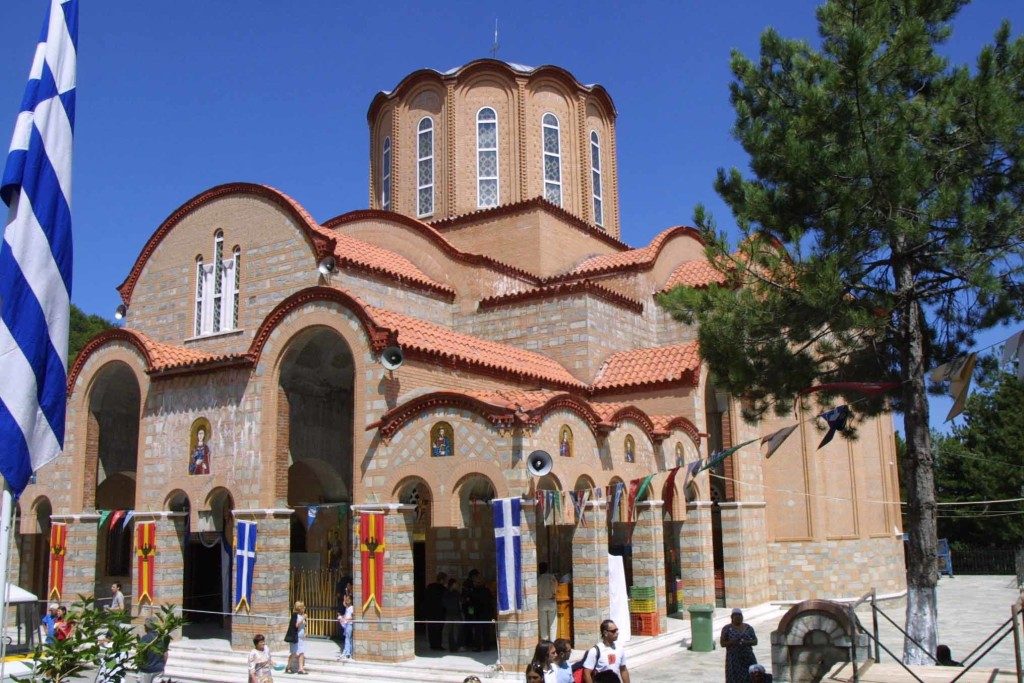 Tesalónica: Cientos de peregrinos a Panagia Soumela de Vermio - AfterOffice.gr