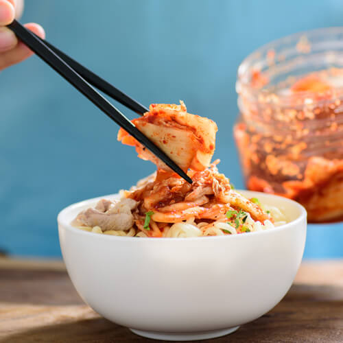 Kimchi en tazón de fideos
