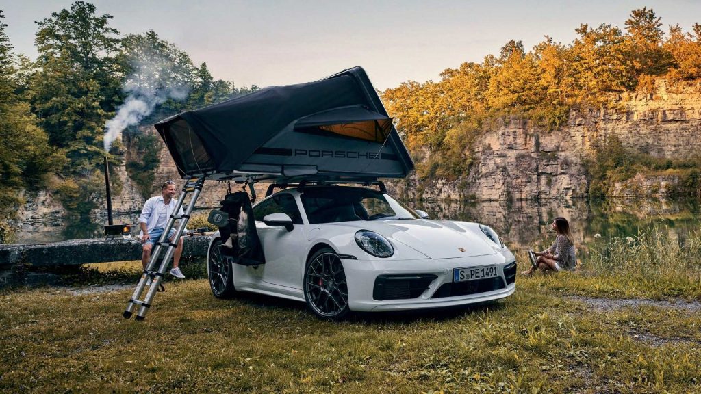 La carpa de techo Porsche convierte los autos deportivos en autocaravanas de calidad OEM