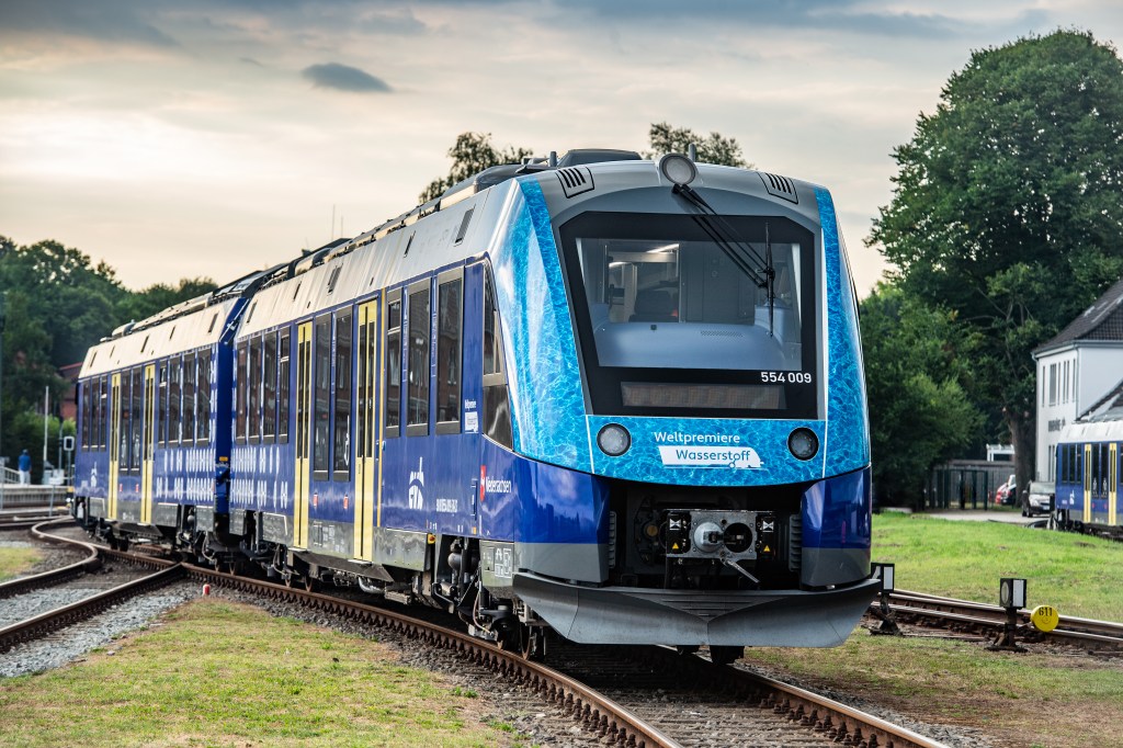 Un tren de hidrógeno recorre más de 1.100 kilómetros en Alemania sin parar a repostar