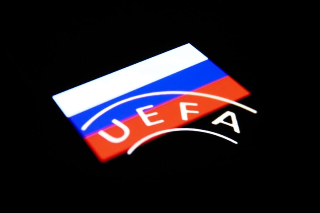 Los equipos de fútbol rusos siguen excluidos de las competiciones de la UEFA debido a la guerra en curso en Ucrania