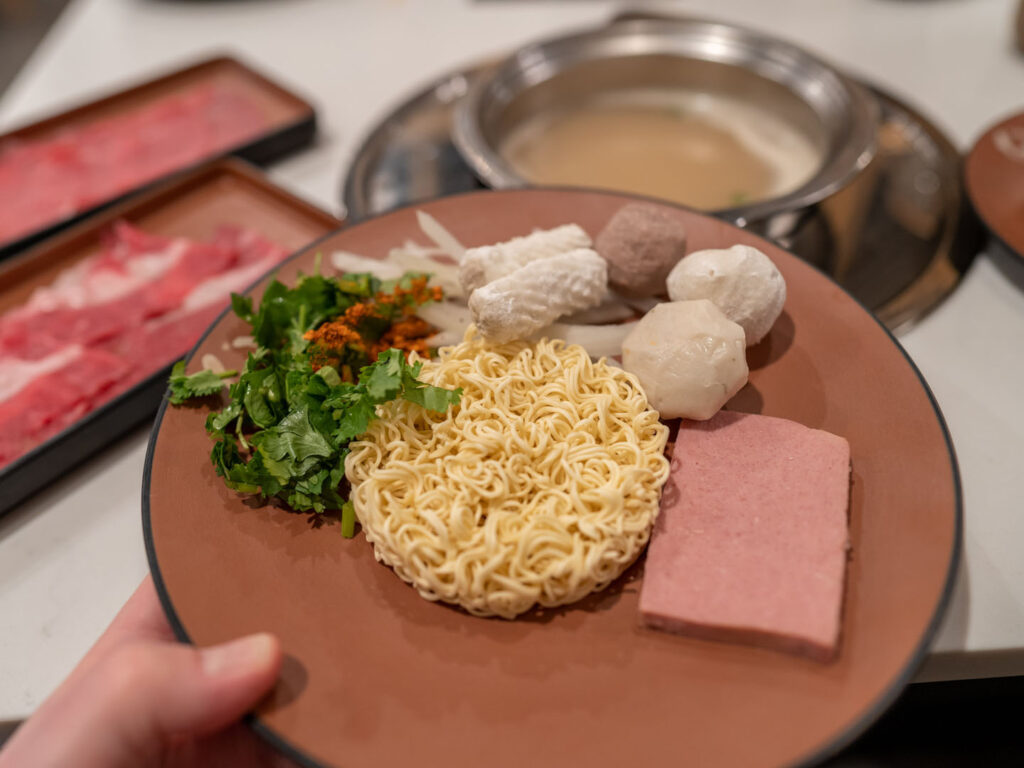 Umi Shabu Shabu - haciendo un plato de gloria