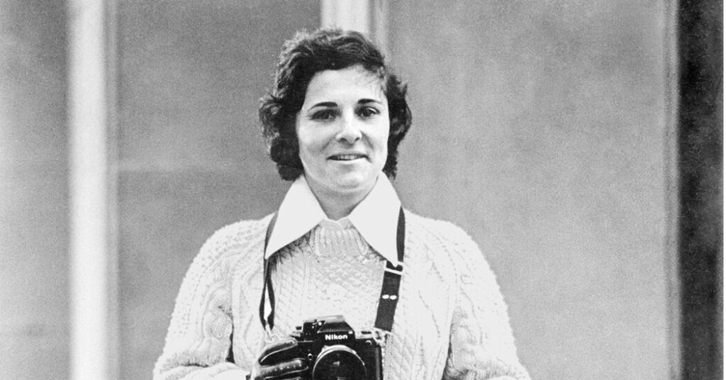 Joyce Dopkin, fotógrafa de 'Brier-breaking News', muere a los 80 años